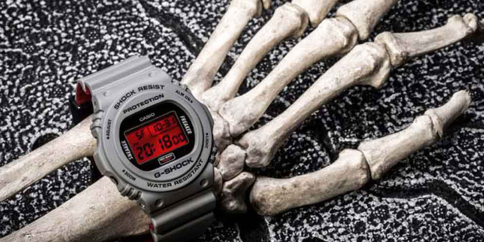 Bold in Red and Grey: G-Shock Redback thumbnail